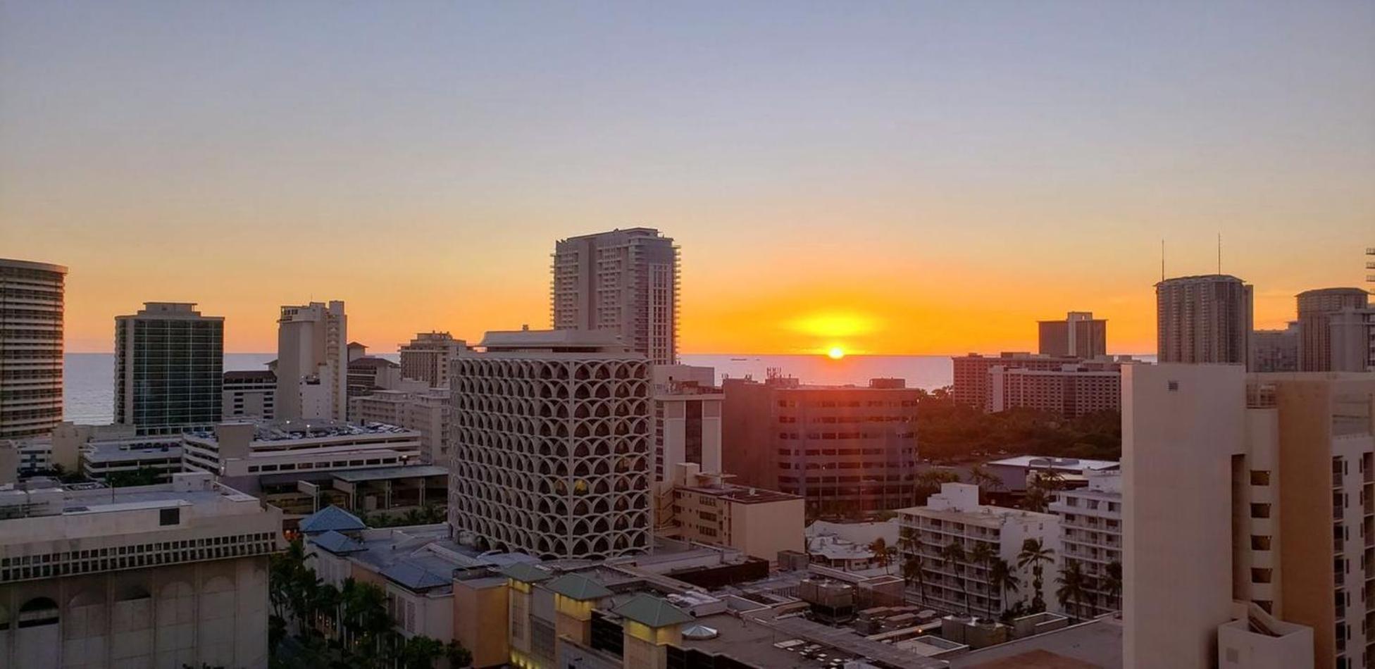 هونولولو Waikiki Kuhio 1-Bedrm Apt, Ocean View, Free Parking & Wifi المظهر الخارجي الصورة